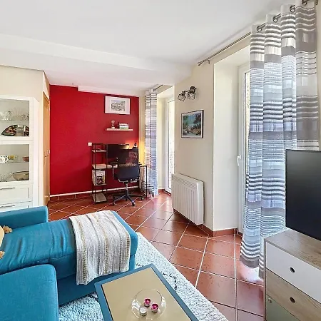 La Maison Des Hirondelles * Lachelle