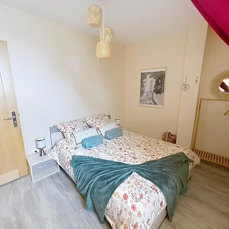 Apartment La Maison Des Hirondelles Lachelle
